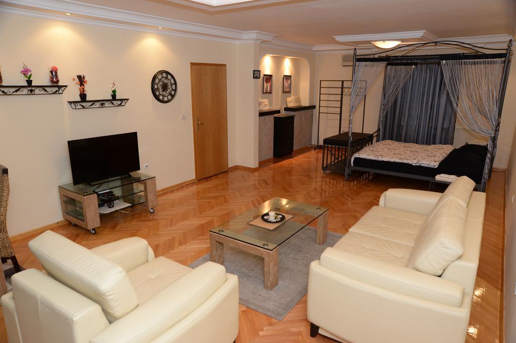 Superior Skopje Apartments Eksteriør billede