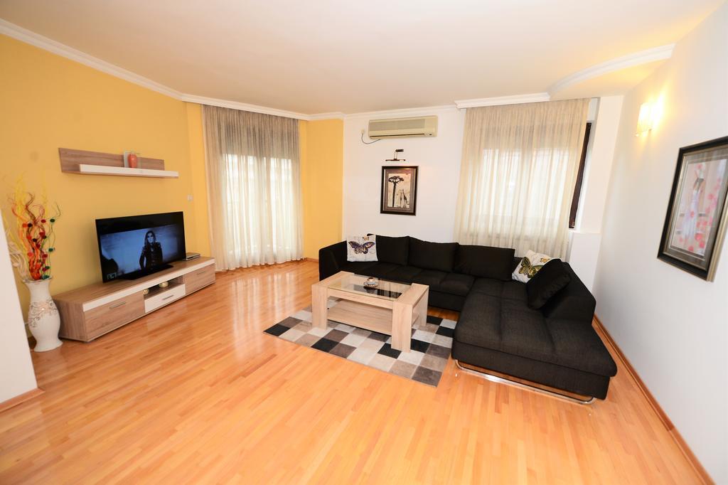 Superior Skopje Apartments Eksteriør billede